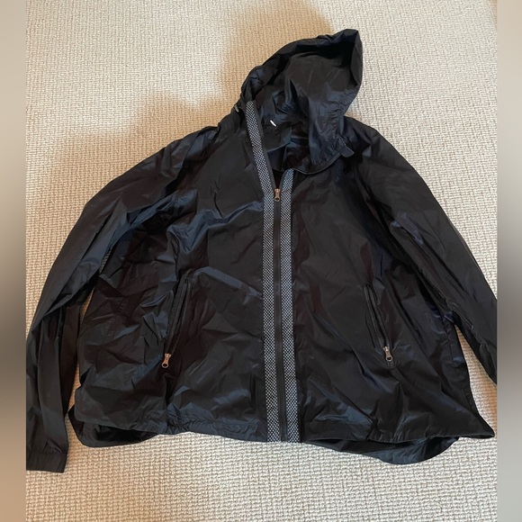 Lululemon rain jacket size 6 - Picture 1 of 2